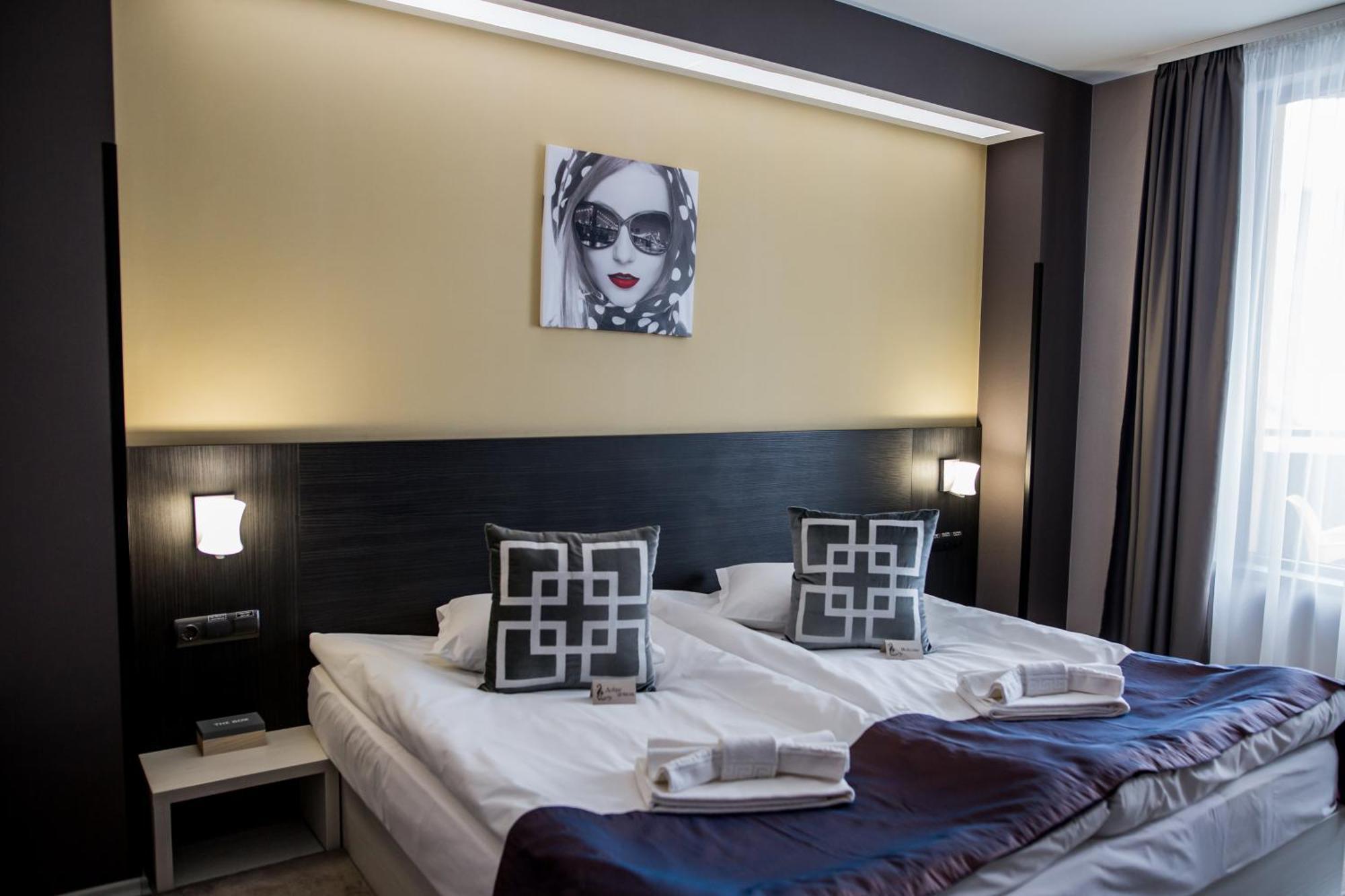 Hotel Idol Targovishte  Ngoại thất bức ảnh