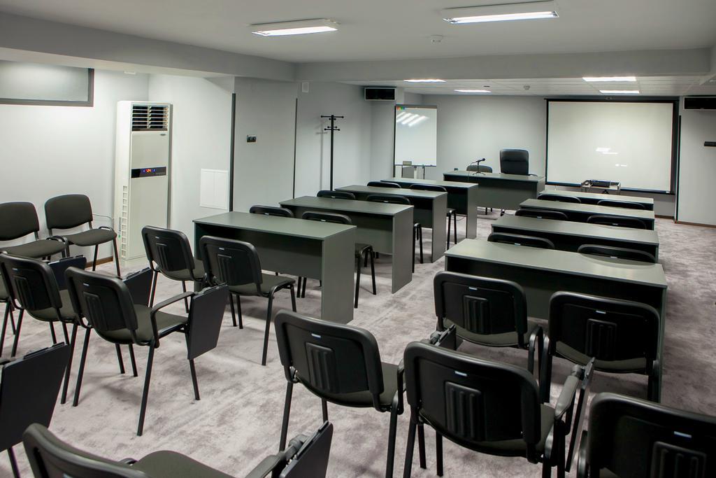 Hotel Idol Targovishte  Ngoại thất bức ảnh