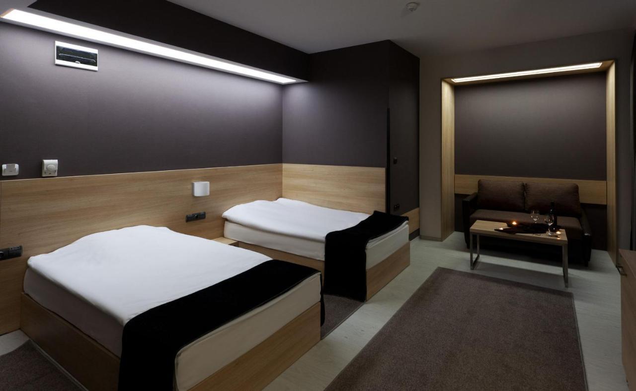 Hotel Idol Targovishte  Ngoại thất bức ảnh